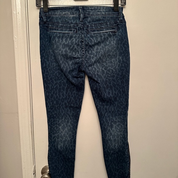 "Bebe" Women's Leopard Print Skinny Jeans Size 25 - Picture 5 of 5